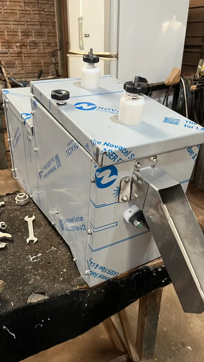 Modelo 4000 — detalhe na fábrica