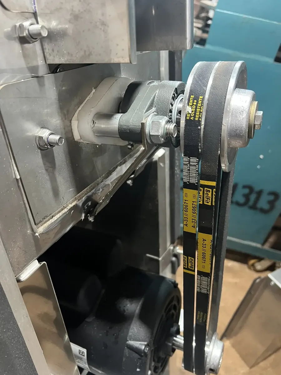 Sistema de correias e polias dos motores